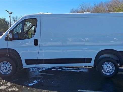 Used 2023 RAM ProMaster 2500 image 5