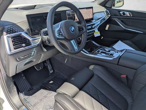 New 2026 BMW X5 xDrive50e w/ M Sport Package AWD/4WD image 3