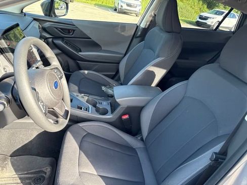 Used 2025 Subaru Crosstrek 2.5i Premium AWD/4WD image 9