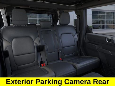 New 2025 Ford Bronco Outer Banks w/ Sasquatch Package image 11