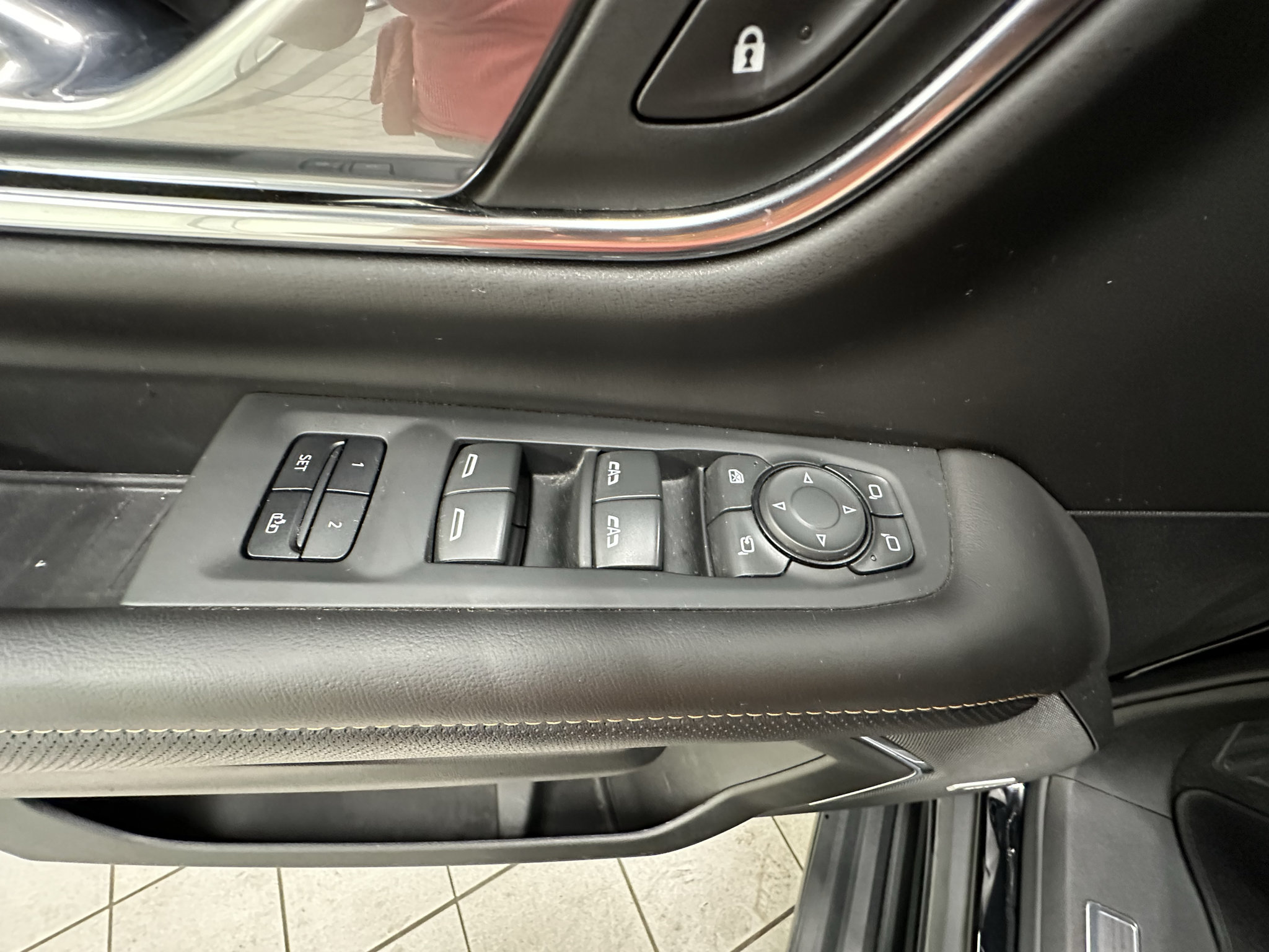 Certified 2023 GMC Yukon AT4 w/ Technology Package AWD/4WD image 25
