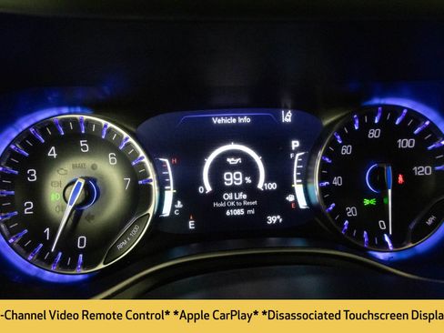 Used 2021 Chrysler Pacifica Touring-L w/ Uconnect Theater Family Group image 35