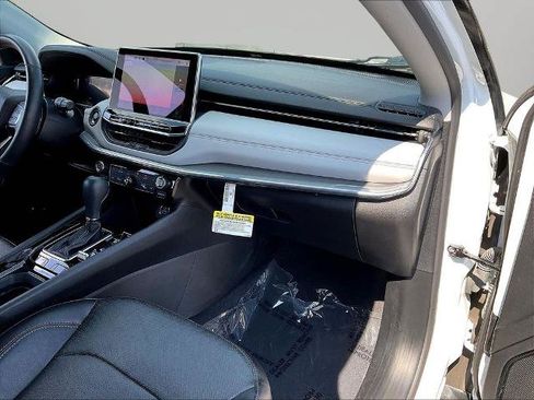 Used 2022 Jeep Compass Limited w/ Elite Group AWD/4WD image 26
