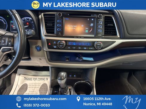 Used 2016 Toyota Highlander Limited Platinum image 17