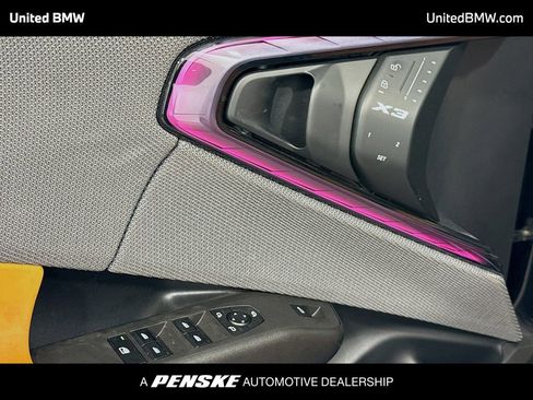 Used 2025 BMW X3 xDrive30i w/ Premium Package image 3