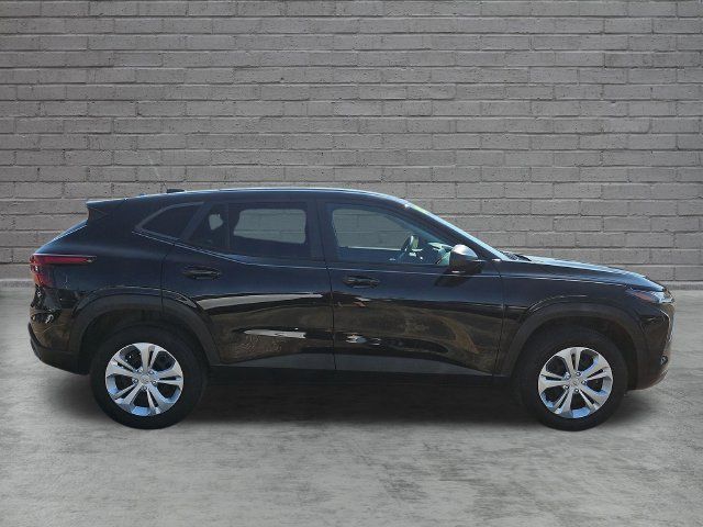 Used 2024 Chevrolet Trax LS w/ Driver Confidence Package FWD image 7