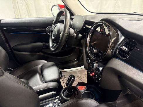 Used 2024 MINI Cooper S FWD image 6