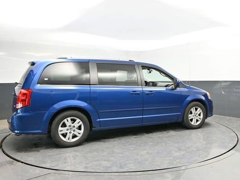 Used 2011 Dodge Grand Caravan Crew w/ Safety Sphere Group FWD image 2