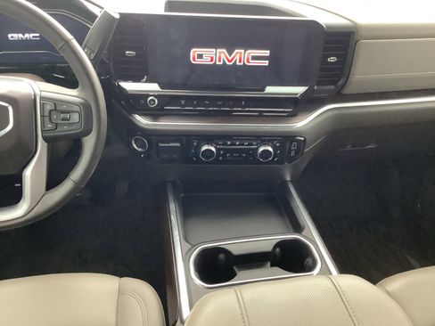 Used 2024 GMC Sierra 3500 SLT w/ SLT Premium Package image 11