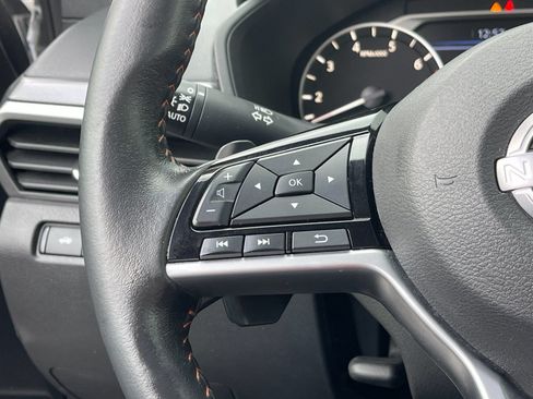 Used 2024 Nissan Altima 2.5 SR FWD image 25
