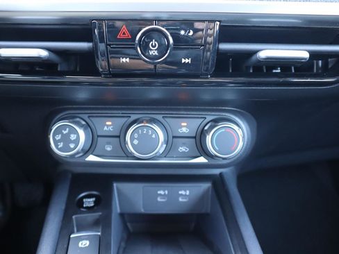 New 2026 Nissan Kicks S image 23