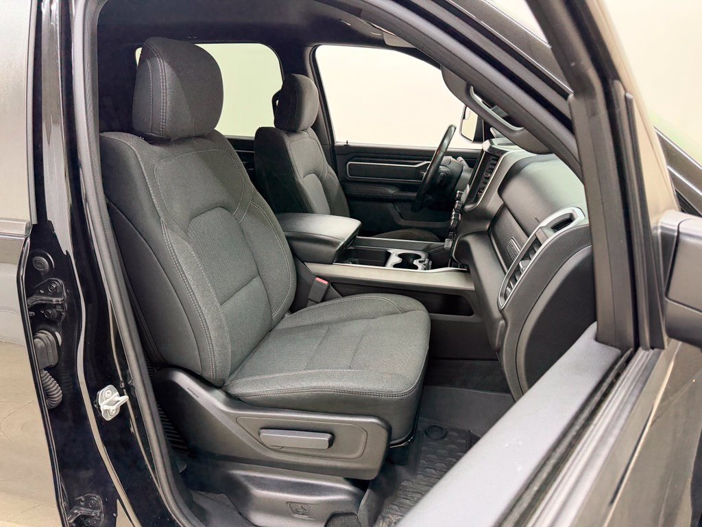 Used 2020 RAM 1500 Big Horn AWD/4WD image 9