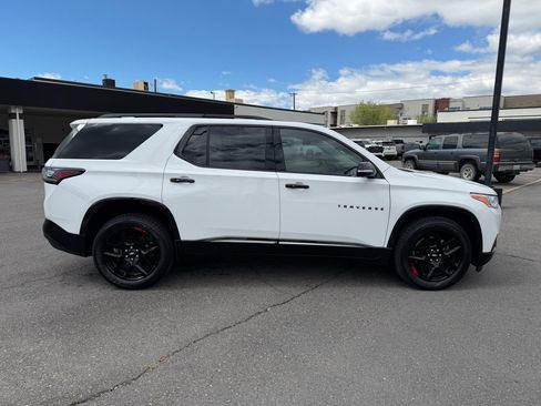 Used 2020 Chevrolet Traverse Premier w/ Redline Edition AWD/4WD image 2