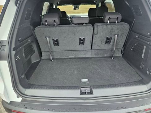 New 2026 Chevrolet Traverse LT image 23