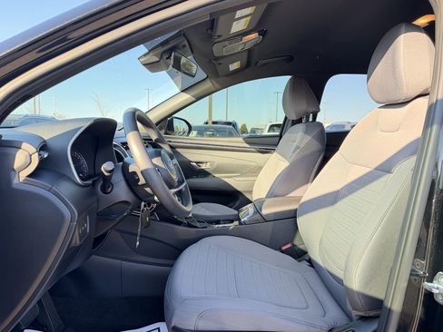 Used 2023 Hyundai Santa Cruz SE image 11