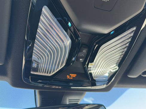 New 2026 BMW 330i Sedan image 28