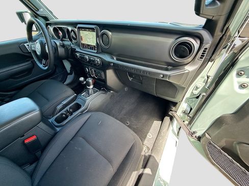 Used 2023 Jeep Wrangler Unlimited w/ Cold Weather Group AWD/4WD image 38