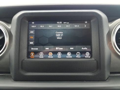 Used 2021 Jeep Wrangler Unlimited Sahara image 23