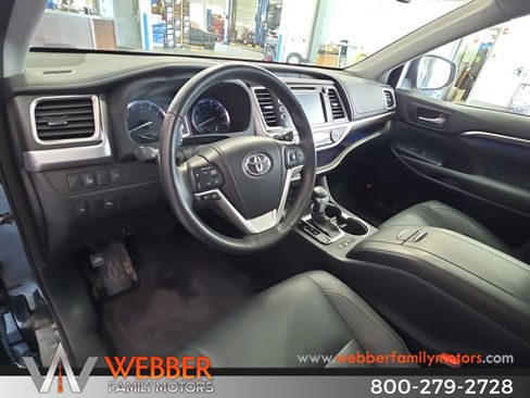 Used 2015 Toyota Highlander Limited AWD/4WD image 11