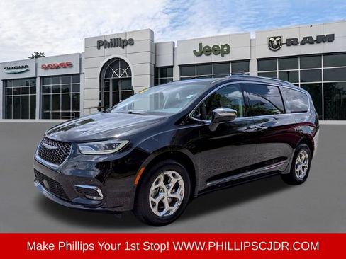 Used 2021 Chrysler Pacifica Limited w/ Premium & Safety Sphere Group AWD/4WD image 7