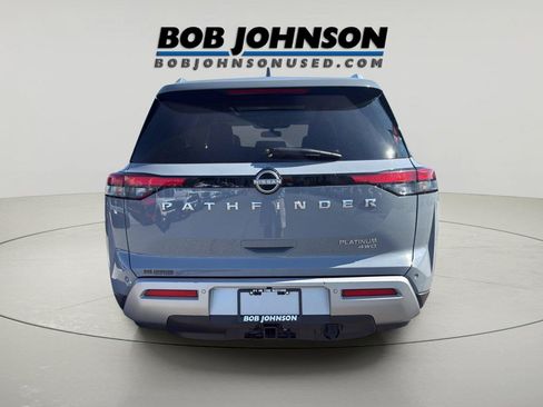 Used 2022 Nissan Pathfinder Platinum w/ Cargo Package AWD/4WD image 5