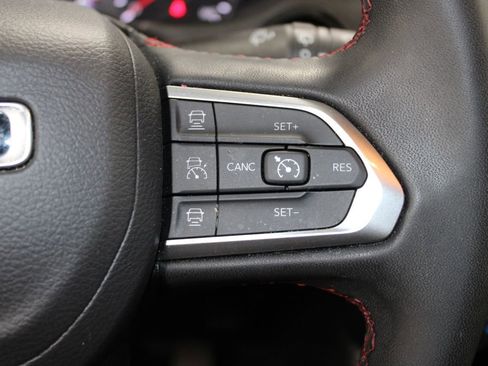 Used 2025 Jeep Compass Trailhawk w/ Trailer Tow Group image 21