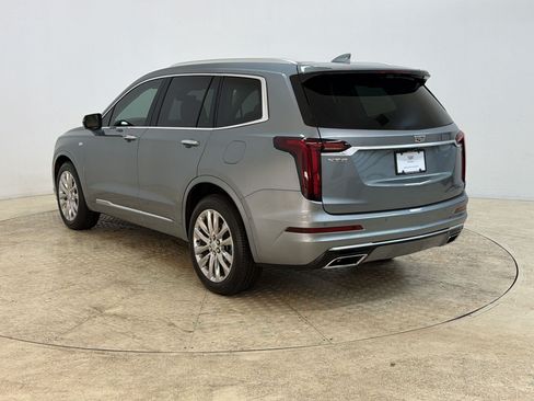 Certified 2023 Cadillac XT6 Premium Luxury w/ Technology Package FWD image 3