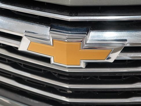 Used 2022 Chevrolet Traverse LT AWD/4WD image 11