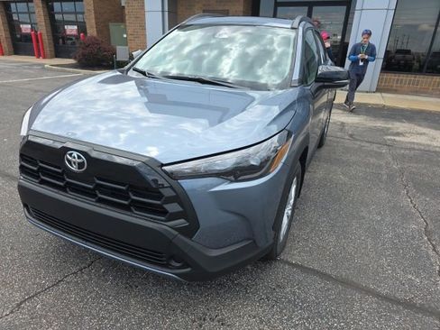 New 2026 Toyota Corolla Cross LE FWD image 3