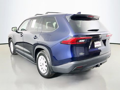 Used 2024 Toyota Grand Highlander AWD image 9