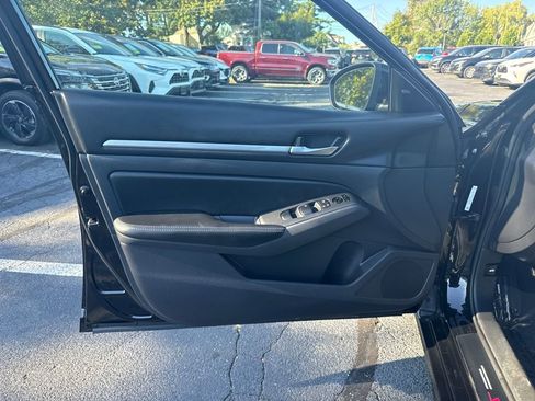 Used 2022 Nissan Altima 2.5 SV image 20