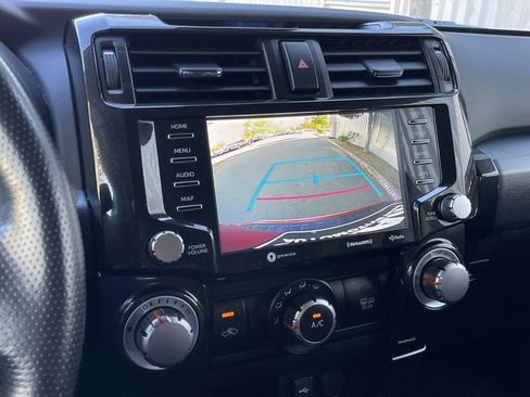 Used 2024 Toyota 4Runner TRD Off-Road Premium AWD/4WD image 19
