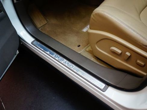 Used 2011 Nissan Murano LE w/ Navigation Pkg AWD/4WD image 32