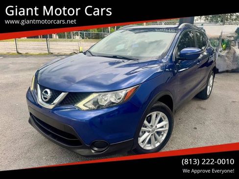 Used 2017 Nissan Rogue Sport SV FWD image 1