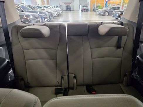 Used 2020 Honda Pilot Touring image 40