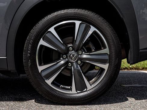 Used 2019 Lexus UX 200 image 13