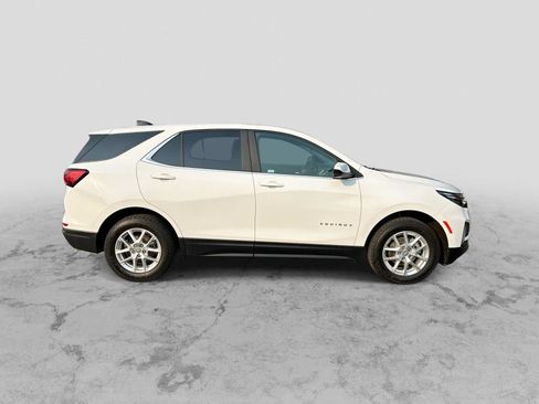 Used 2022 Chevrolet Equinox LT AWD/4WD image 9
