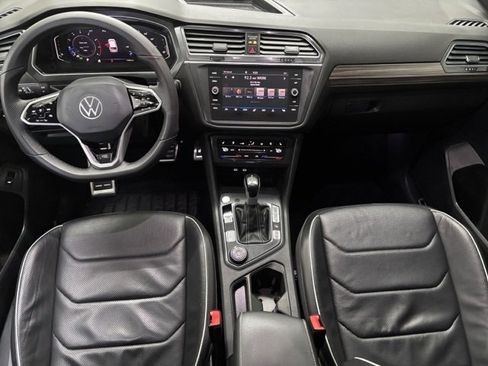 Used 2022 Volkswagen Tiguan SEL R-Line image 19