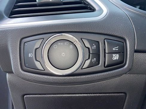 Certified 2023 Ford Edge SEL w/ Convenience Package image 18