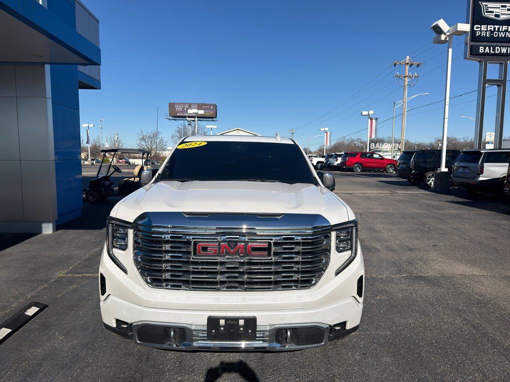 Used 2024 GMC Sierra 1500 Denali AWD/4WD image 2