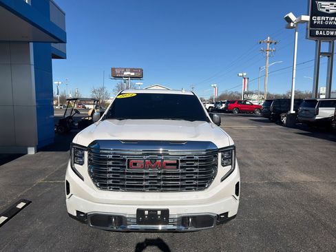 Used 2024 GMC Sierra 1500 Denali image 2