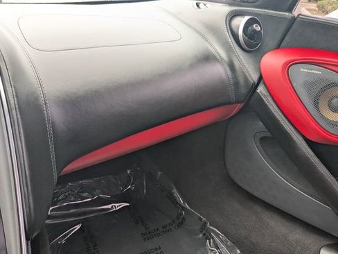 Used 2018 McLaren 570S RWD image 16
