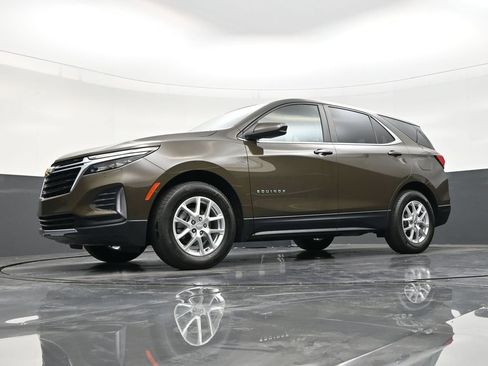 Used 2024 Chevrolet Equinox LT FWD image 21