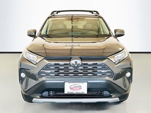 Used 2019 Toyota RAV4 Limited w/ Advanced Technology Package FWD image 2