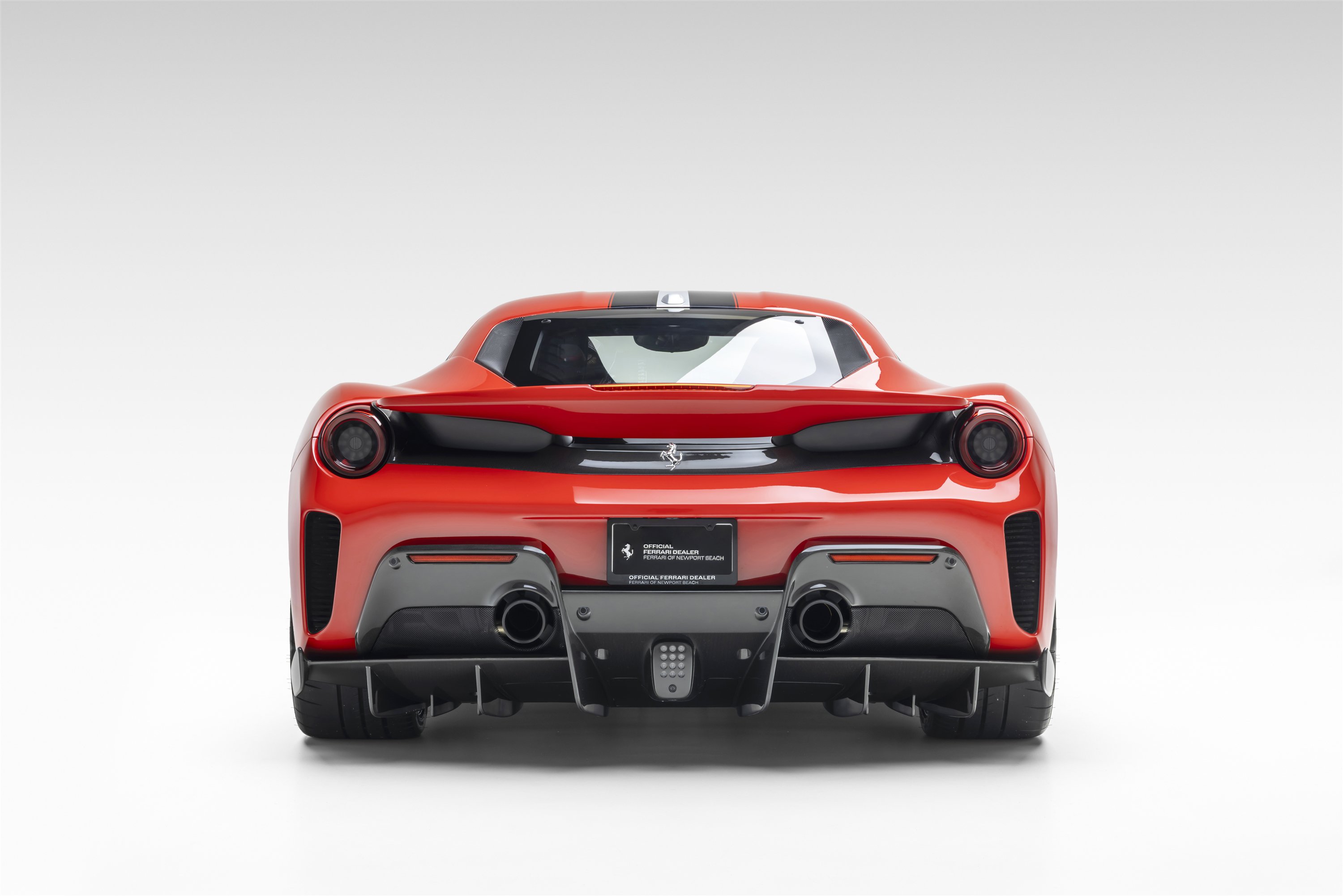 Certified 2020 Ferrari 488 Pista Coupe RWD image 8