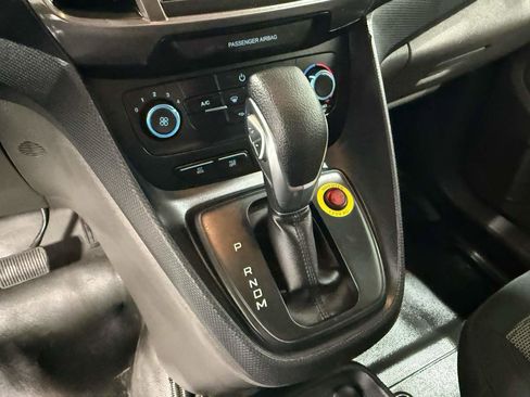 Used 2020 Ford Transit Connect XL image 11