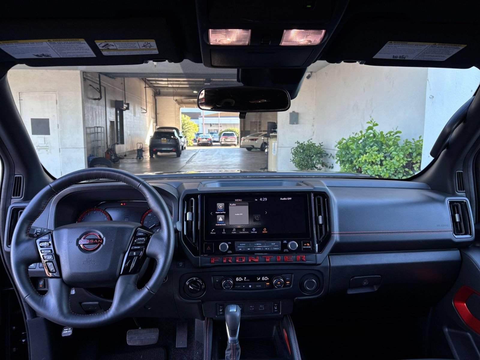 Used 2026 Nissan Frontier PRO-4X AWD/4WD image 34
