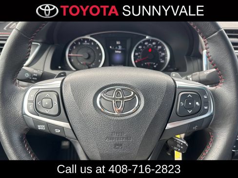 Used 2015 Toyota Camry SE FWD image 25