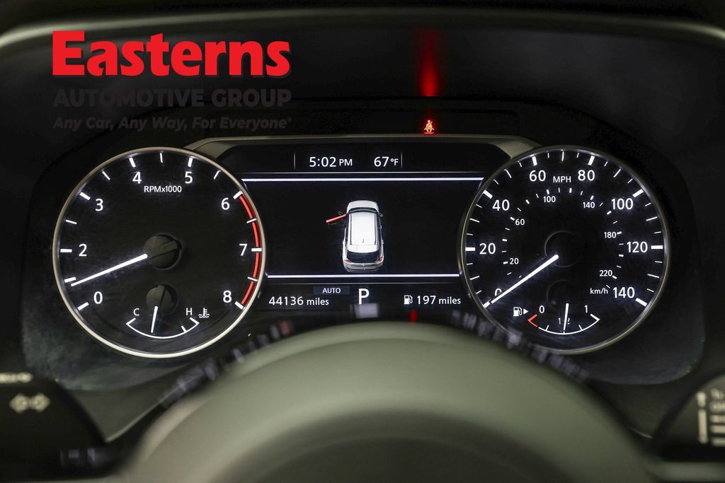 Used 2023 Nissan Rogue SV AWD/4WD image 17