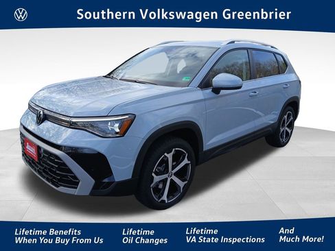 New 2026 Volkswagen Taos SEL image 1
